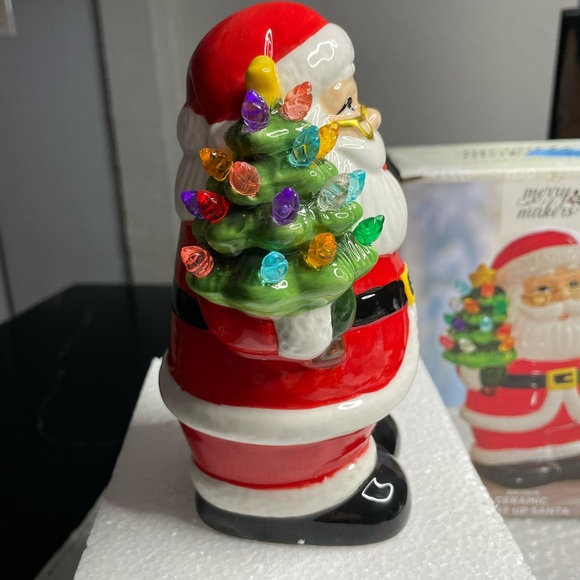 Merry Makers Ceramic Light up Santa - Picture 2 of 7